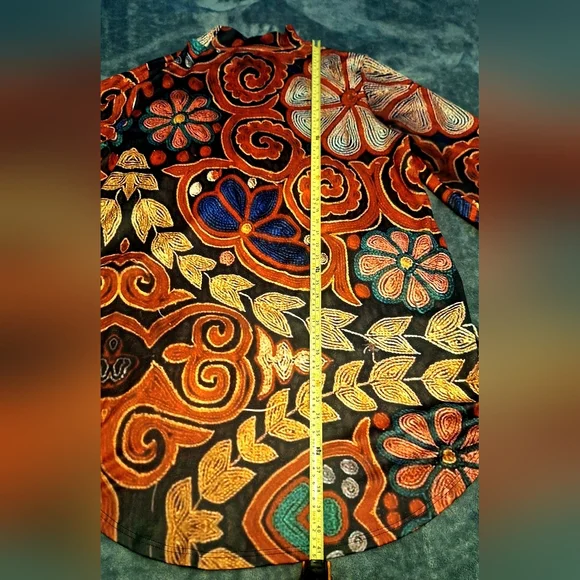 Multicolor Abstract Tunic Top - Picture 10 of 12